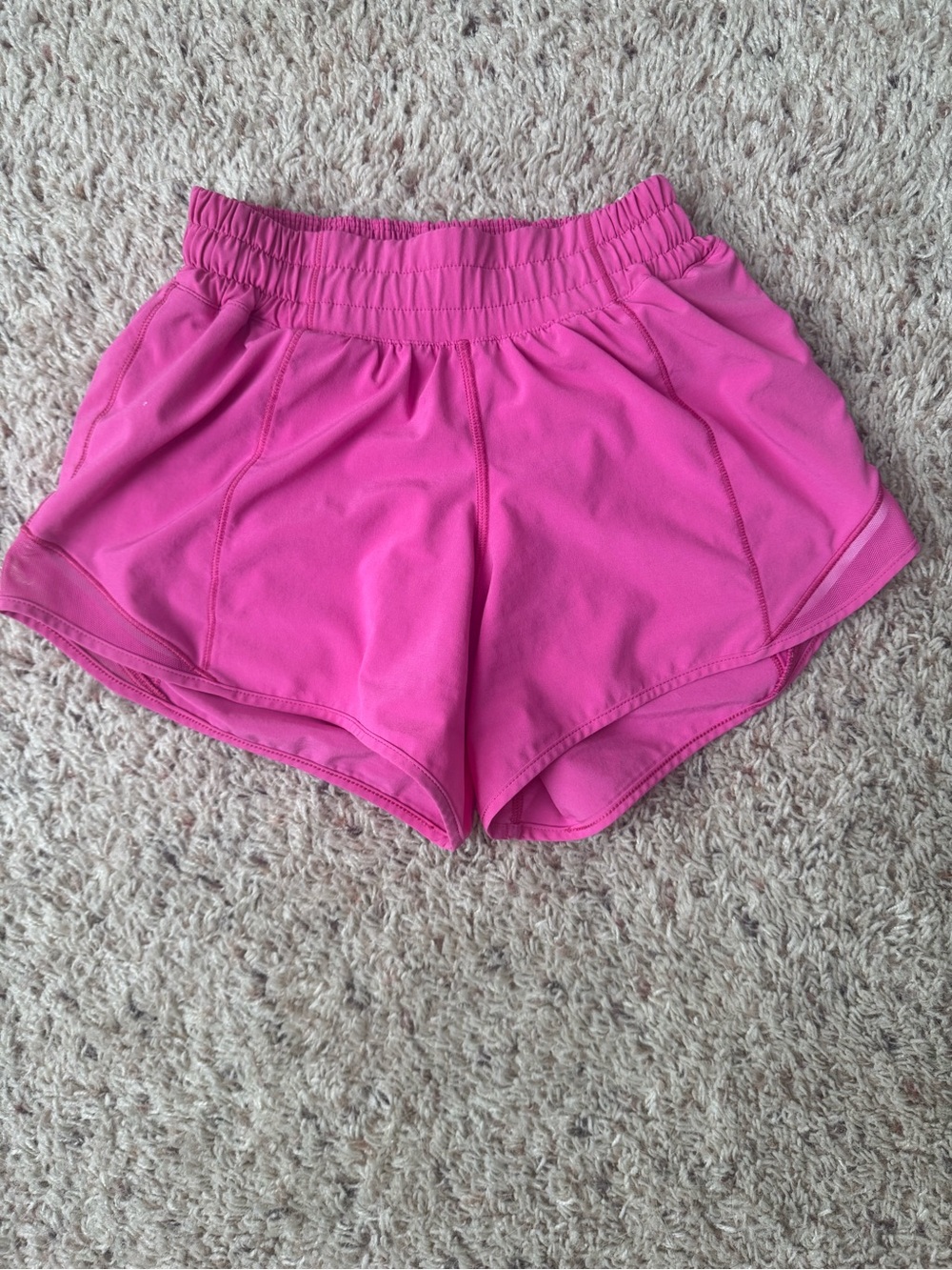 Lululemon Hotty Hot Short II *Long 4"